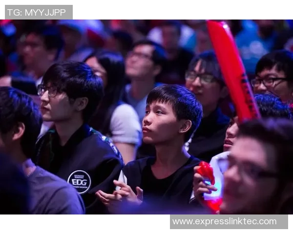 EDG在英雄联盟赛场上的防反策略分析与成败得失探讨